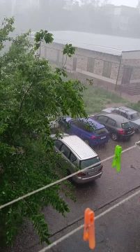 В Тирасполе идёт град