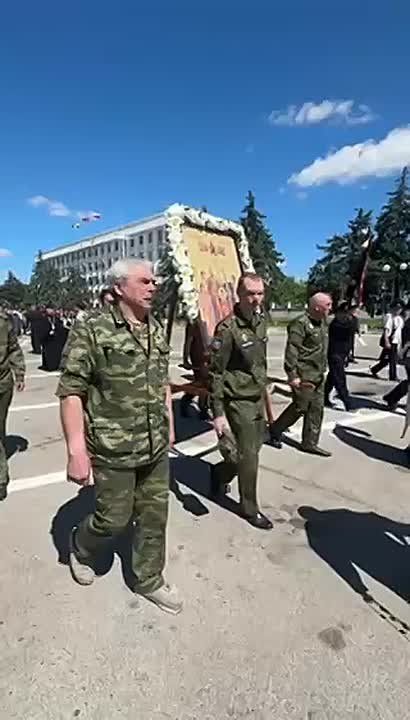 Праздничная литургия во главе с архиепископом Саввой сегодня прошла в Преображенском соборе