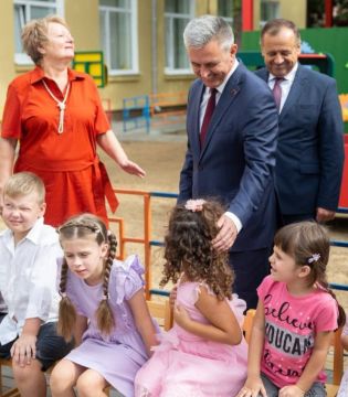 Президент поздравил юных приднестровцев с Днём защиты детей: