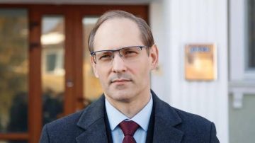 Открыть Русский дом в Тирасполе предложил министр иностранных дел Виталий Игнатьев во время конференции к 30-летию Института стран СНГ