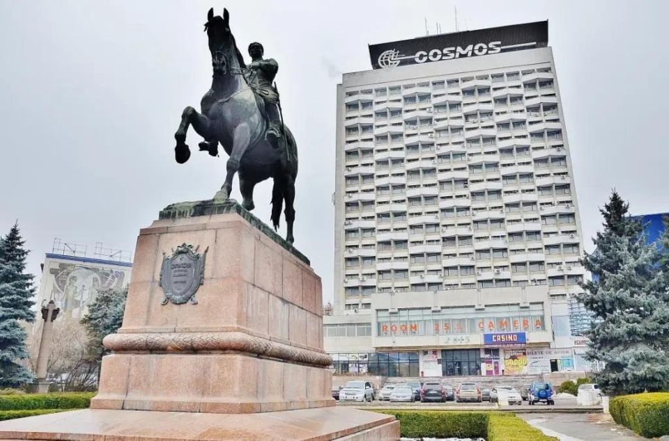 Минкульт Молдовы хочет перенести советские памятники из центра Кишинёва куда-то подальше
