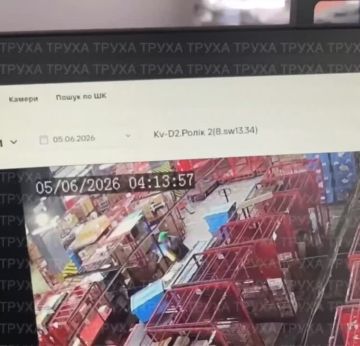 Взрыв посылки в отделении "новой почты" Киеве