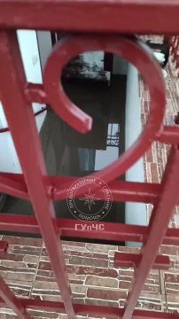 На видео бендерские спасатели откачивают воду из служебного помещения в церкви праведных Богоотцов Иоакима и Анны
