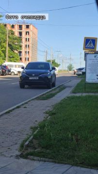 В Тирасполе оштрафовали двух водителей за нарушение правил парковки