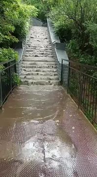 Рыбницу накрыл сильный ливень