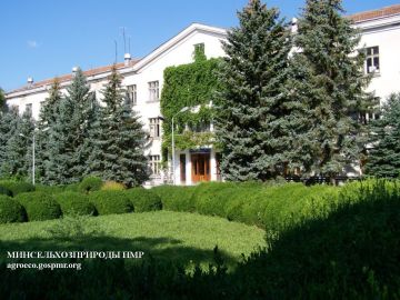 12 июня 1956 года в Тирасполе был создан Молдавский НИИ орошаемого земледелия и овощеводства — база, на которой позже сформировался нынешний «Приднестровский научно-исследовательский институт сельского хозяйства»