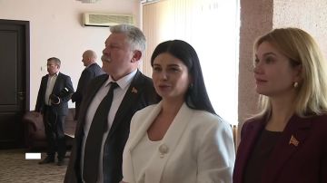 В Верховном Совете ко Дню защиты детей прошёл конкурс детских рисунков