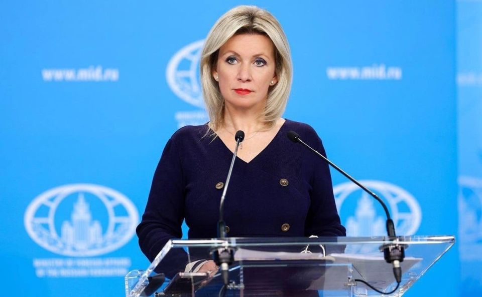 Официальный представитель МИД РФ Мария Захарова заявила, что решение о начале переговоров о вступлении Украины и Молдовы в Евросоюз носит политический характер и является «пиаром»