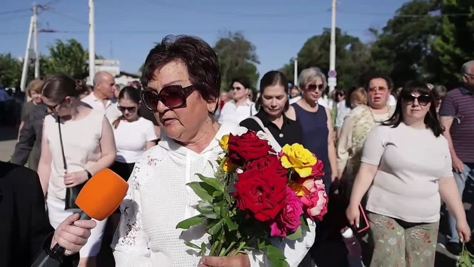 Воспоминания жительницы города о страшных днях, когда в город с трех сторон вошла техника и вооруженные формирования националистов