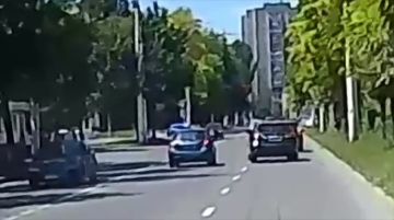 Будьте внимательны и такое бывает когда не смотришь в зеркала
