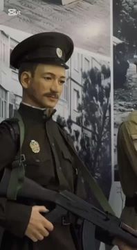 В День памяти и скорби представители органов государственной власти, руководство столицы, общественники и молодёжь посетили городской краеведческий музей