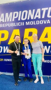 Еще одну медаль на WPPO Para Powerlifting в Кишиневе сумел завоевать воспитанник ГУ РСЦИ, 15-летний параспортсмен Матвей Пирожук