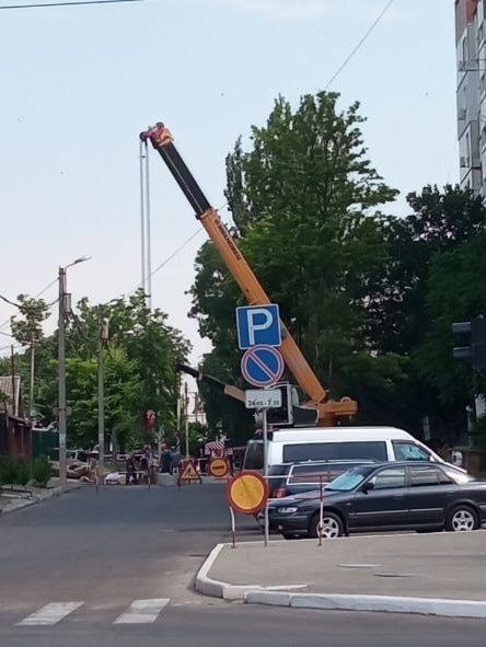 В центре Тирасполя меняют почти полкилометра магистрального трубопровода