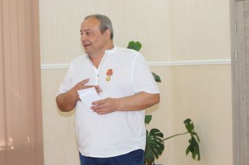 Михаил Бессмертный награжден медалью «За трудовую доблесть»