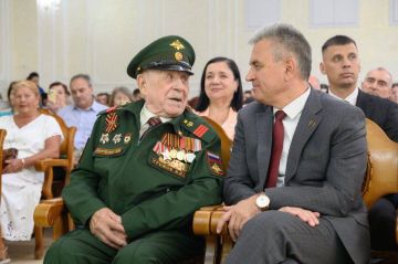 ЛЕГЕНДАРНЫЙ ПАНФИЛОВЕЦ ВЛАДИМИР ГРОМОВ ОТМЕТИЛ 100-ЛЕТНИЙ ЮБИЛЕЙ