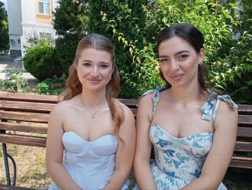 Почти 150 выпускников филфака ПГУ получили дипломы