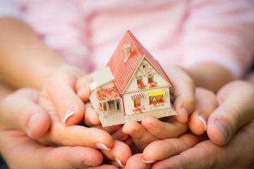 Молодым семьям не будут сразу отменять субсидию на жильё при смене работы