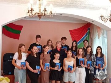 Первый паспорт – в канун особенного дня
