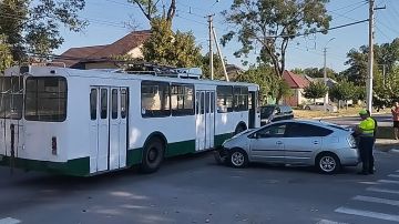 Недоброе утро в Бендерах. ДТП на пересечении улиц Суворова - Кавриаго