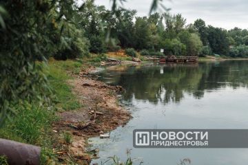 Днестр продолжает обновлять антирекорды маловодности