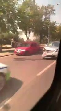 В Тирасполе напротив консульства РФ авария