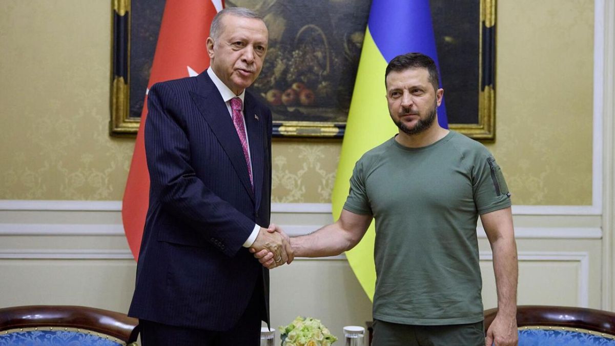Украина закупила у Турции 70 ракет ATACMS, 12 РСЗО M270 и десятки тысяч кассетных боеприпасов — говорится в в документах Госдепартамента США