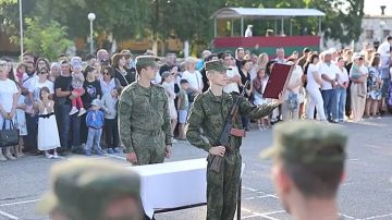 Военная Присяга: новобранцы торжественно поклялись в верности Родине