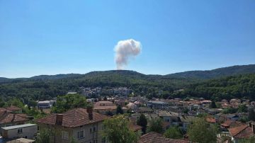 В Болгарии прогремел взрыв на складе боеприпасов