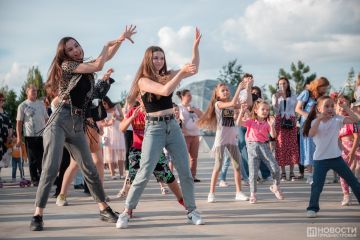 Концерты, турниры, мастер-классы, выставки, экскурсии – так отметят День молодежи в городах и районах Приднестровья
