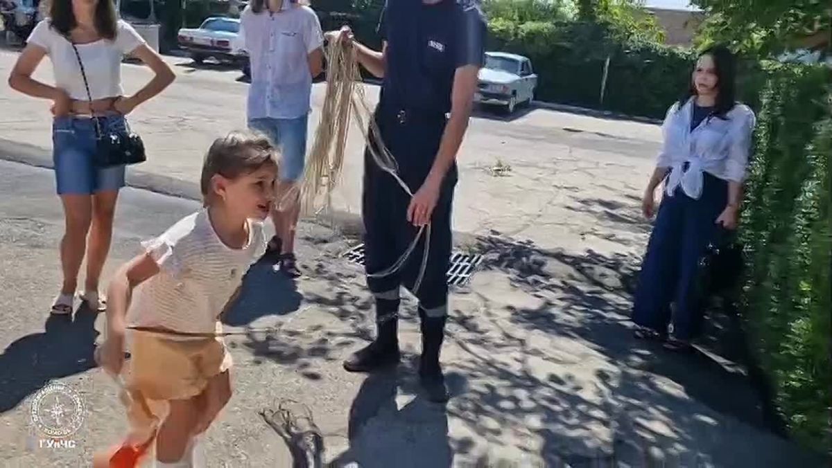Как прошла церемония награждения и что увидели призёры и участники конкурса «Безопасность словами детей», смотрите в мини-ролике от пресс-службы Главного управления по чрезвычайным ситуациям