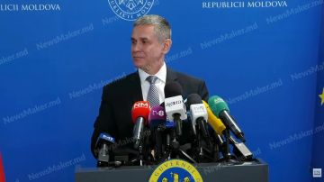 Очередной случай ущемления русскоязычных в Молдове: министр обороны отказался отвечать журналистке на русском
