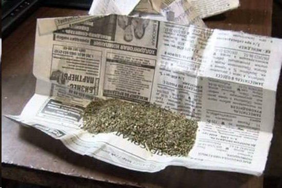 В Суклее мужчина под наркотиками и с марихуаной в кармане попался милиции