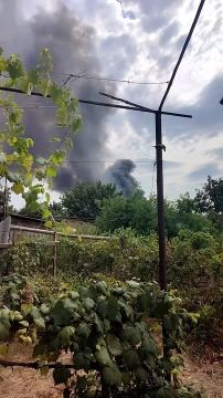 Столб дыма в районе Паркан публикуют в сельких чатах