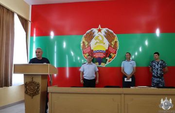 Спасибо за службу. . В Слободзейском РОВД проводили на заслуженный отдых трёх офицеров, которые посвятили милиции не одно десятилетие своей жизни