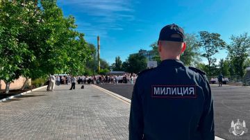 Первое сентября: школьники под надёжной защитой