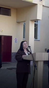 «Впитывайте опыт своих наставников, преподавателей, офицеров. Берегите товарищество, берегите своих родителей, берегите честь мундира. И в конечном итоге у вас все получится», – отметила в своем поздравлении министр...