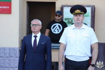 Стали милиционерами. В последний день лета на плацу Тираспольского юридического института МВД ПМР состоялось торжественное мероприятие – приведение к присяге курсантов первого курса