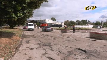 В Бендерах ремонтируют дорогу у круга в районе пивзавода