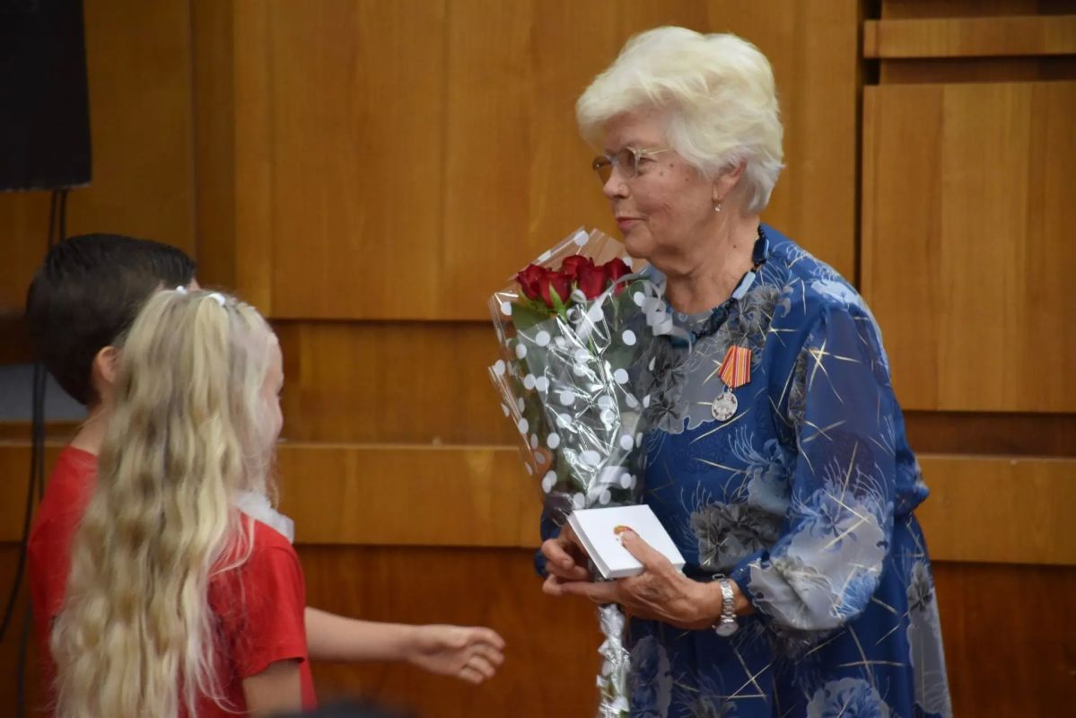 Маргарита Левкович — преподаватель Каменской детской школы искусств — награждена медалью «За заслуги в культуре и искусстве имени Рубинштейна» II степени