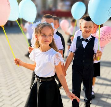 Торжественная линейка, посвящённая Дню знаний, прошла в МОУ "ДСШ №2"!