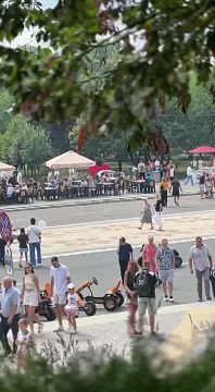 С ДНЁМ РОЖДЕНИЯ РЕСПУБЛИКА