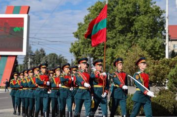 Так день рождения республики в Тирасполе вчера увидел фотограф Сергей Соколов
