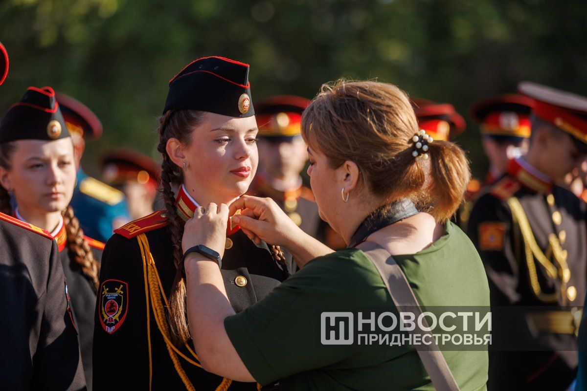 Президент ПМР Вадим Красносельский поблагодарил всех, кто организовал и провёл мероприятия ко Дню Республики