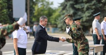 «Молдове необходима армия численностью в 8 500 военнослужащих и 2 000 гражданских сотрудников «для достижения целей, установленных в оборонных стратегиях страны», –утверждает министр обороны РМ Анатолий Носатый