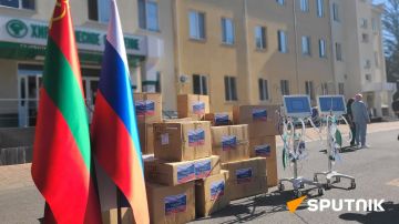 Россия передала Приднестровью 12 аппаратов ИВЛ, передает
