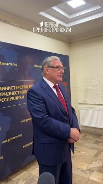 Олег Озеров: «Мы постараемся, несмотря на ограниченность наших возможностей, максимально ускорить процедуру и будем делать всё для того, чтобы люди получали российские паспорта»
