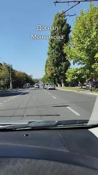 У 14-й школы сообразили ДТП на троих