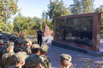 СУВОРОВЦЫ-НОВОБРАНЦЫ ПОБЫВАЛИ С ЭКСКУРСИЕЙ НА КИЦКАНСКОМ ПЛАЦДАРМЕ