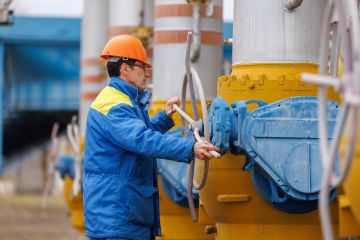 Работники газовой промышленности сегодня отмечают профессиональный праздник