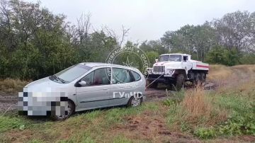 На видео слободзейские спасатели вытаскивают «Рено» из грязи в районе села Глиное